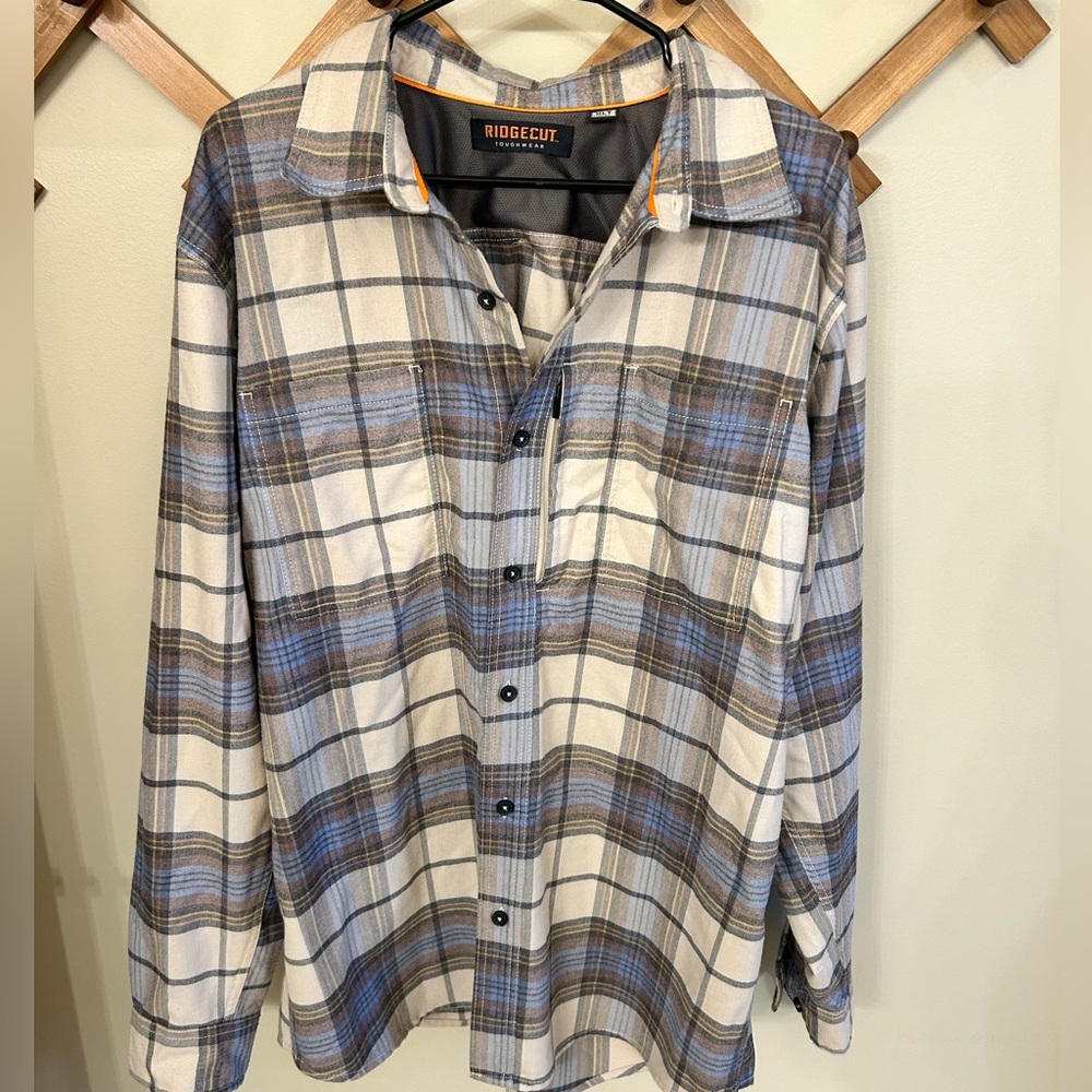 Ridgecut Men's Blue Plaid Casual Button Down Shirt
